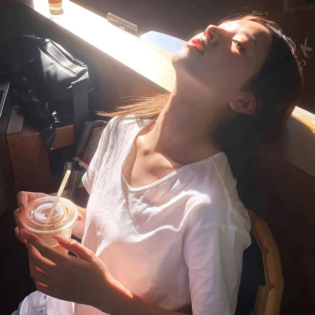 在壁橱里谈话